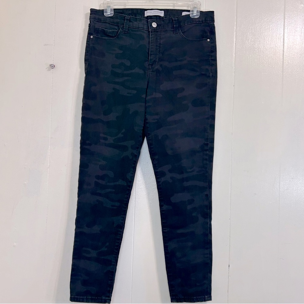 Sanctuary Social Standards Black Camouflage Skinny Ankle Jeans Mid-Rise Size 8.